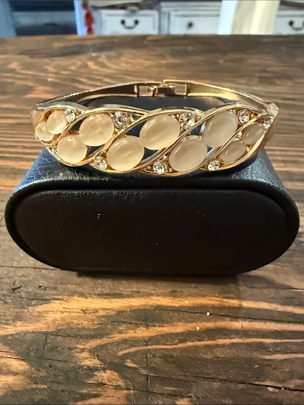 Gold Plated Tone Oval Stone & Rhinestone Bangle Bracelet